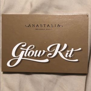 Anastasia Beverly Hills Glow Kit
